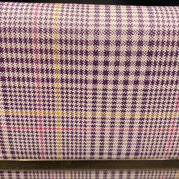 Super cute ladies wallet. All zippers and closures work as they should. - Picture 2 of 12